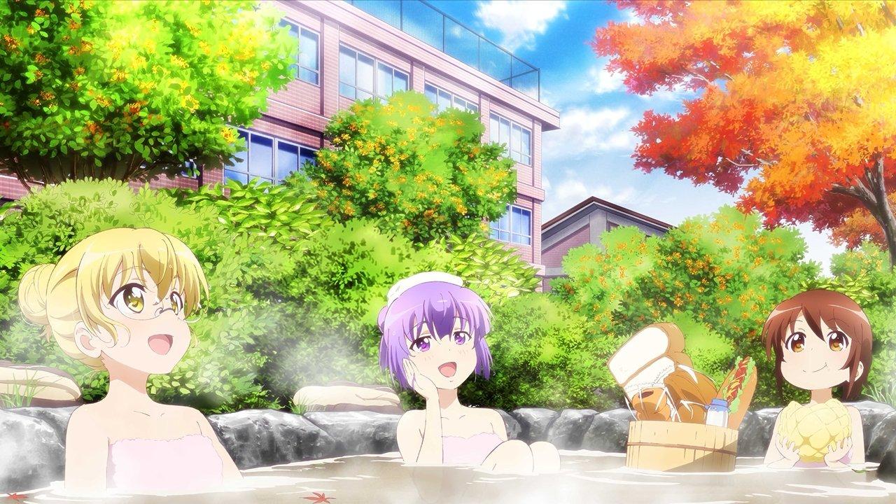 Three Leaves, Three Colors backdrop