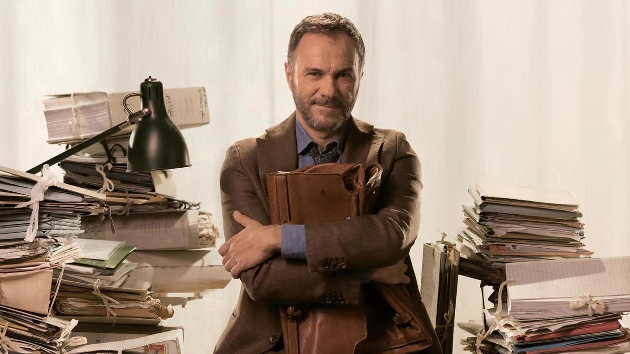 Vincenzo Malinconico, avvocato d'insuccesso backdrop