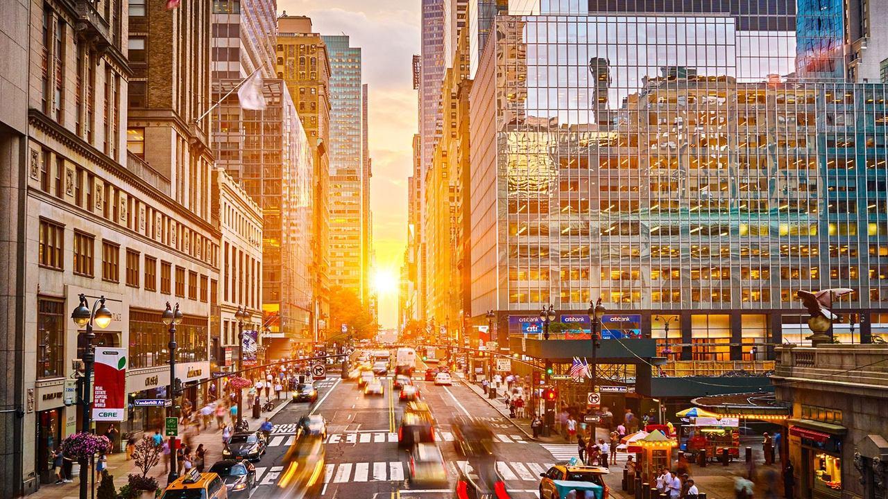 New York: The City That Never Sleeps backdrop
