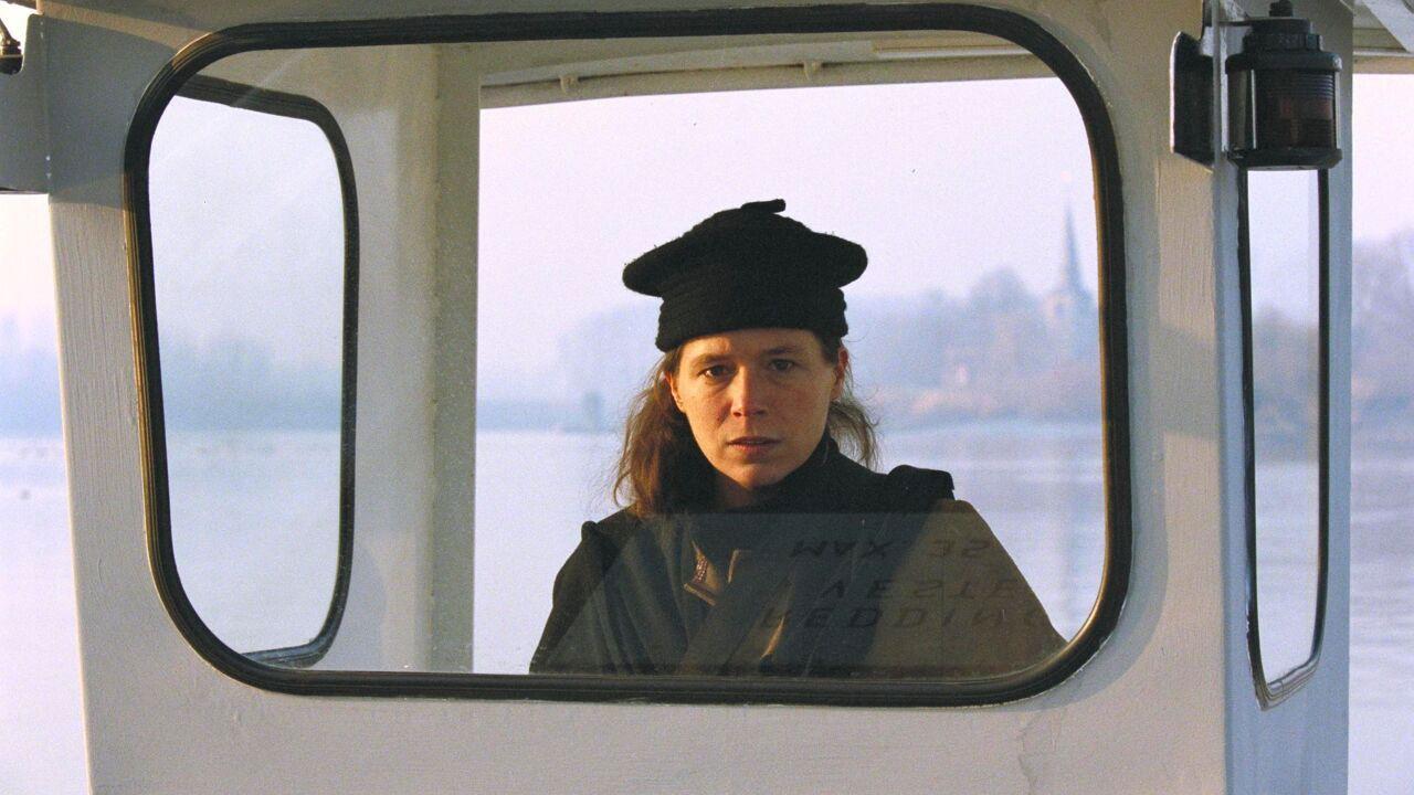 Stille Waters backdrop