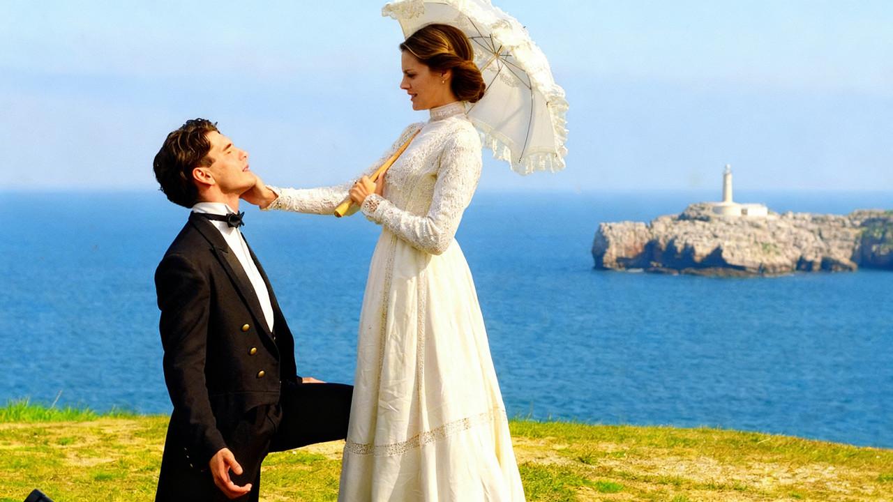 Grand Hotel backdrop