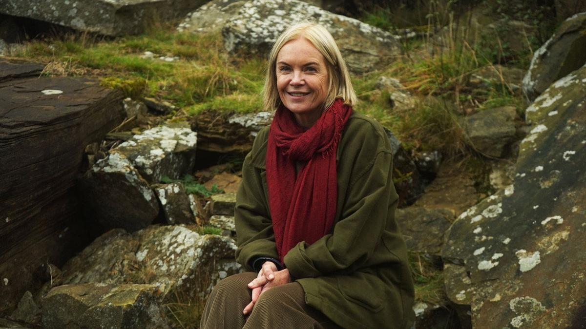 Britain's Novel Landscapes, Mariella Frostrup backdrop
