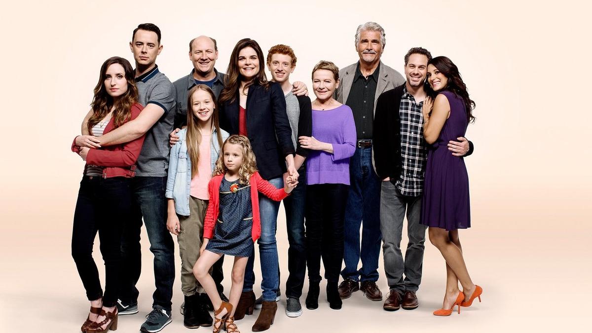 Life in Pieces backdrop