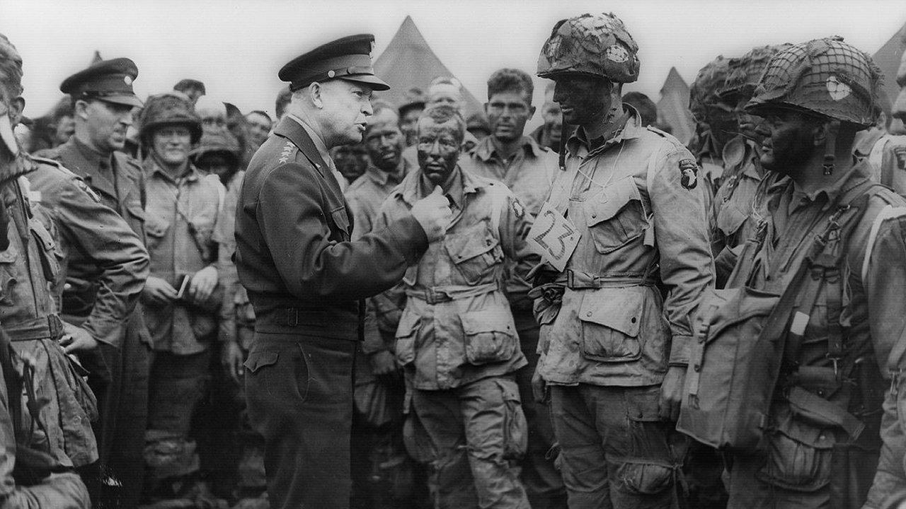 World War 2: The Complete History backdrop