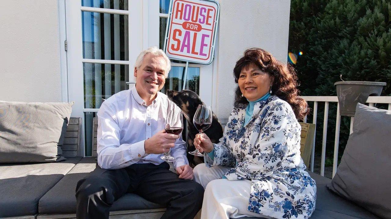 House for Sale backdrop