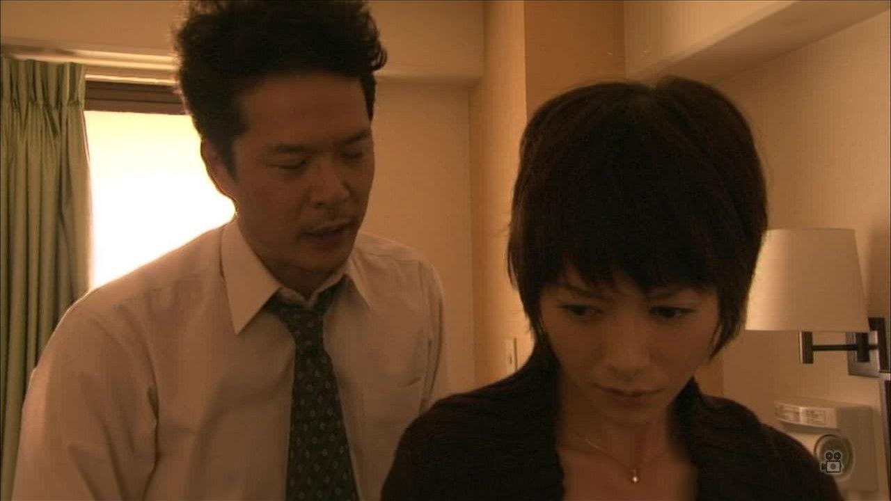 Weekly Yoko Maki backdrop