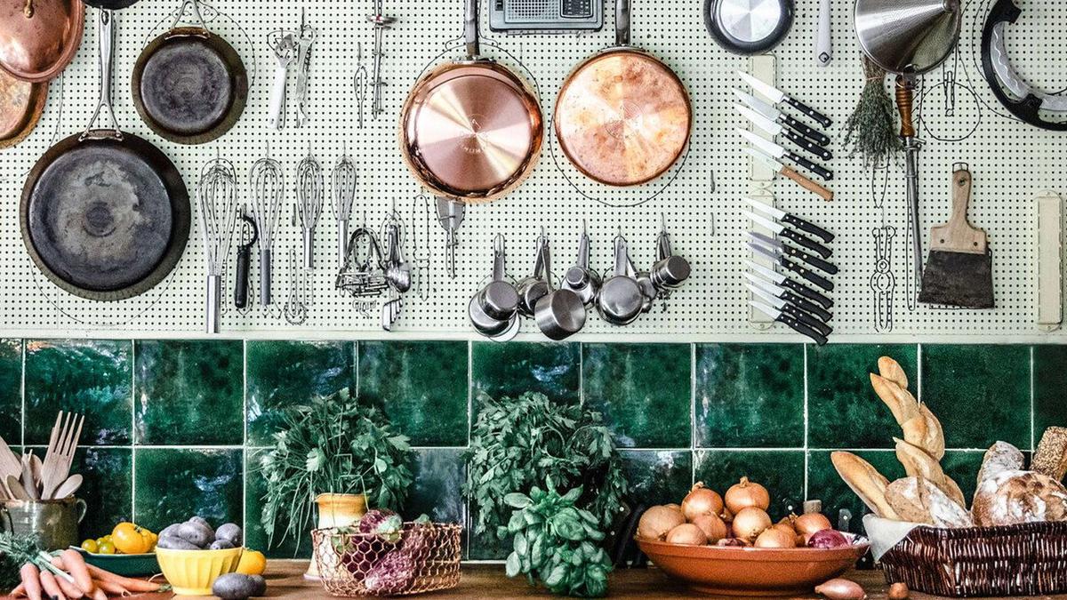 La Pitchoune: Cooking in France backdrop
