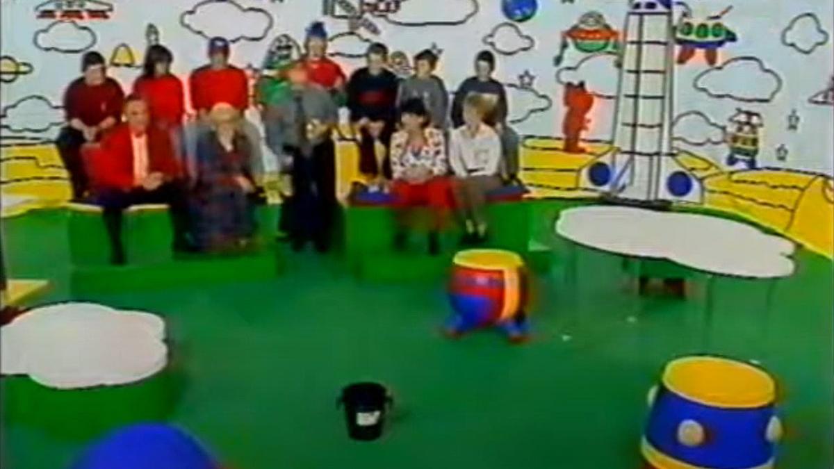 RTL Junior backdrop