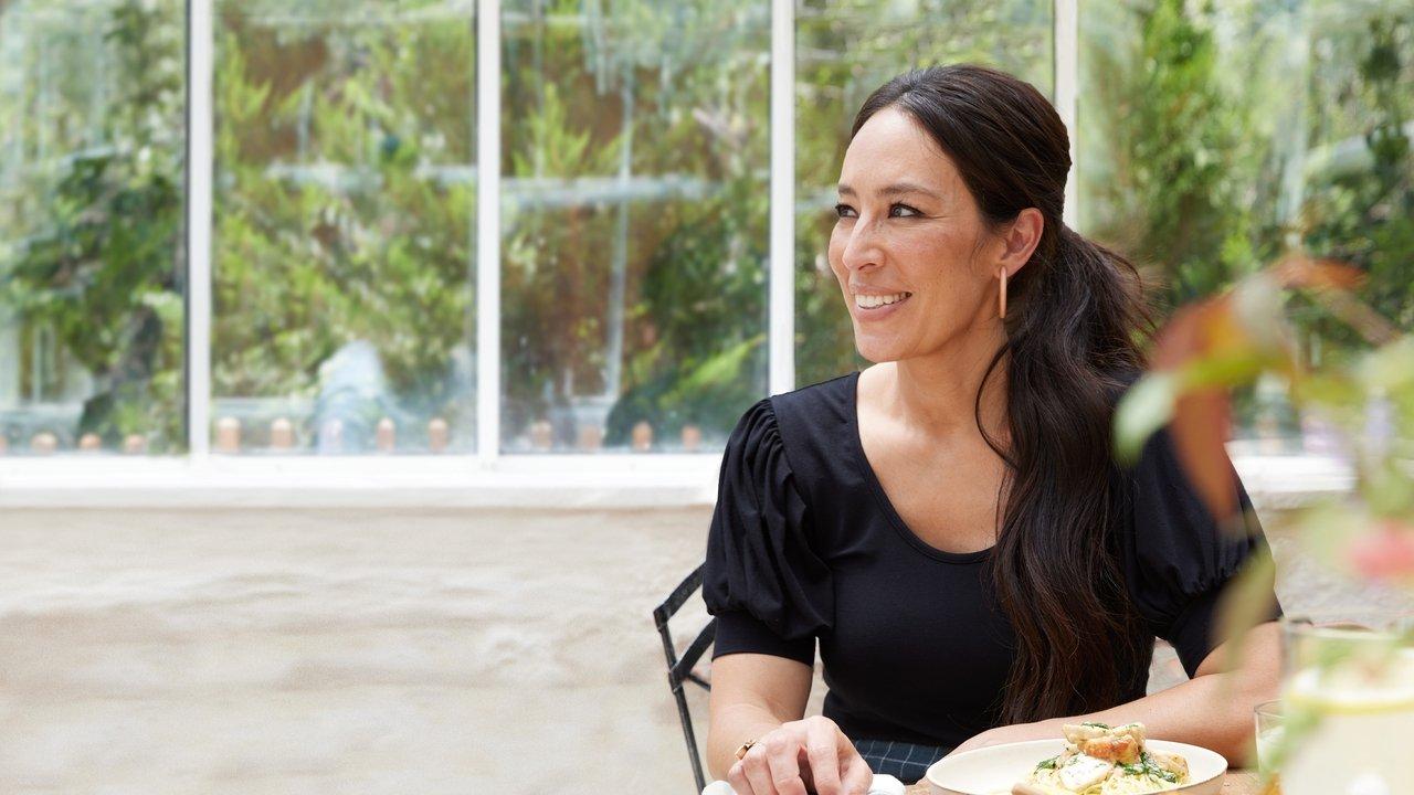 Magnolia Table with Joanna Gaines backdrop