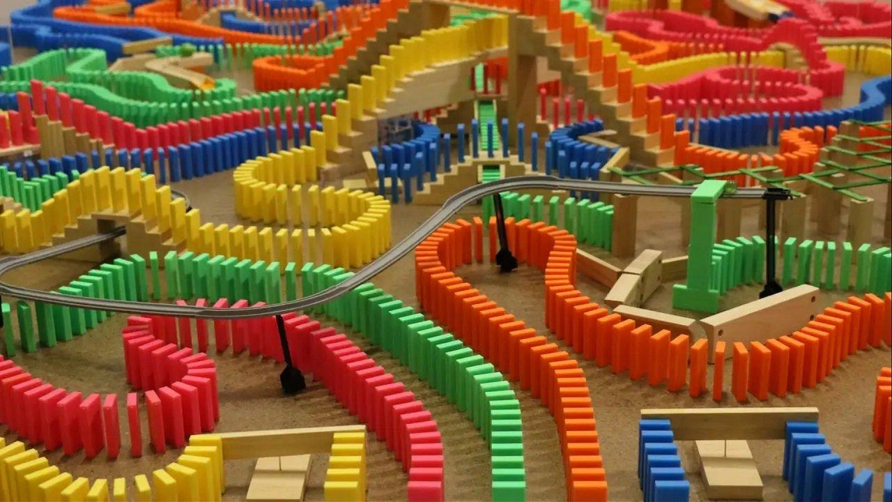 Domino Day backdrop