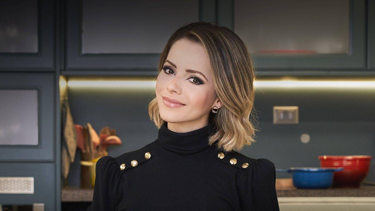 Sandy + Chef backdrop