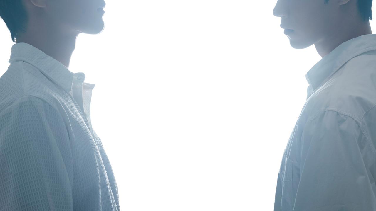 I'll Turn Back This Time backdrop