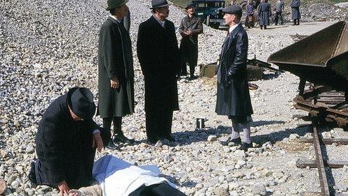 Löwengrube Season 1 Episode 12 - Will of the People