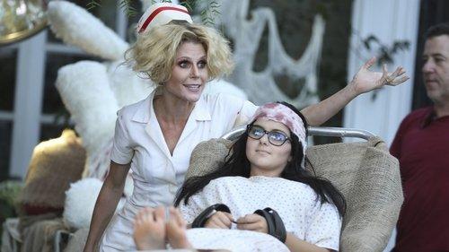 Modern Family Season 6 Episode 6 - Halloween 3: AwesomeLand