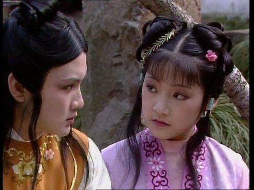 Dream in Red Mansions Season 1 Episode 23 - Artful Zijuan Tests Baoyu's Feelings