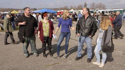 Flea Market Flip Season 12 Episode 8 - Mama Got Swag?