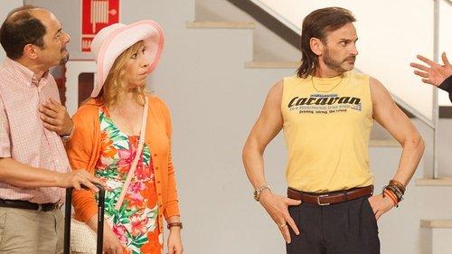 La que se avecina Season 9 Episode 3 - Una luna de miel, un terreno rústico urbanizable y un presidente en remojo