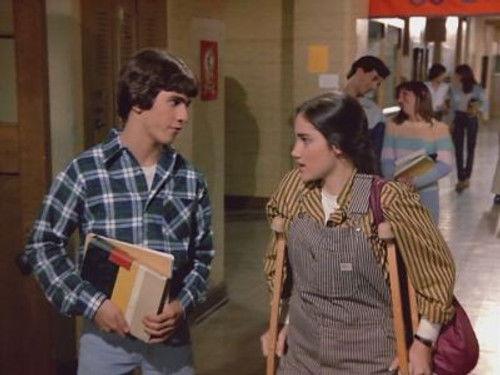 Square Pegs Season 1 Episode 13 - It's All How You See Things