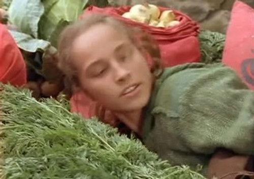 Spellbinder Season 1 Episode 6 - Show Me Your World