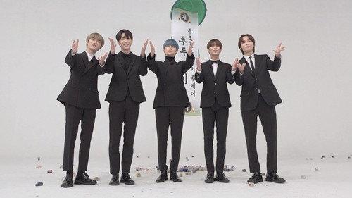 TO DO X TXT Season 1 Episode 1 - Episode 1
