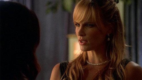 Las Vegas Season 3 Episode 9 - Mothwoman