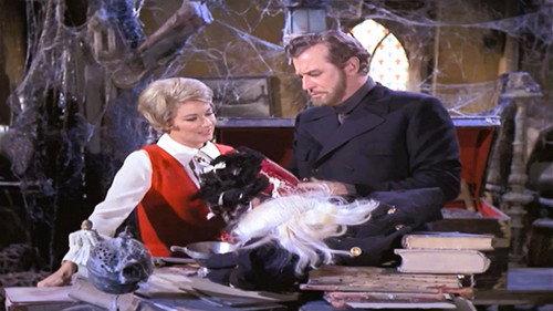 The Ghost & Mrs. Muir Season 2 Episode 19 - Dig for the Truth