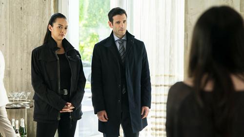 FBI: International Season 3 Episode 12 - Gift