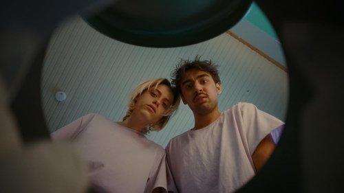 9 feestjes voor de kater Season 1 Episode 4 - Episode 4