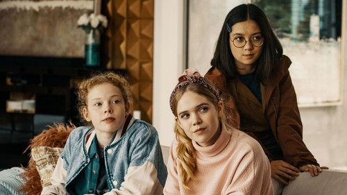 The Three Detectives Season 1 Episode 7 - Marie Undercover