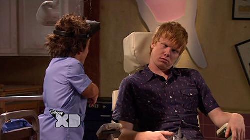 Pair of Kings Season 3 Episode 14 - Inconvenient Tooth