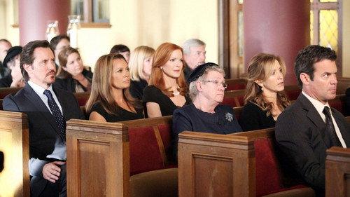 undefined Season 8 Episode 17 - Women and Death