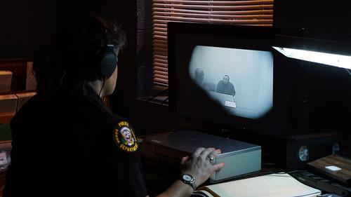 Homicide Hunter: American Detective Season 1 Episode 5 - Tale of Two Knives