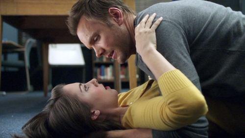 Community Season 2 Episode 9 - Conspiracy Theories and Interior Design