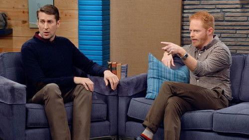 Comedy Bang! Bang! Season 4 Episode 8 - Jesse Tyler Ferguson Wears a Brown Checked Shirt and Stripey Socks