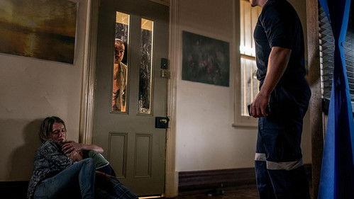 RFDS: Royal Flying Doctor Service Season 1 Episode 8 - Episode 8