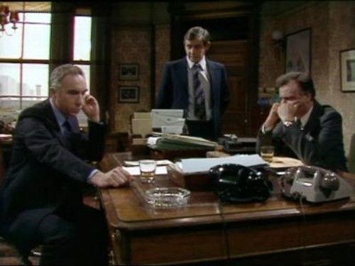 Yes Minister Season 1 Episode 5 - The Writing on the Wall