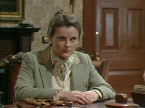 Yes Minister Season 2 Episode 4 - The Greasy Pole