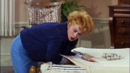 The Lucy Show Season 3 Episode 5 - Lucy and the Great Bank Robbery