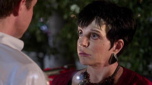 Arrested Development Season 5 Episode 1 - Family Leave