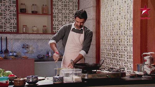 Iss Pyaar Ko Kya Naam Doon? Season 10 Episode 12 - Arnav Prepares Jalebis