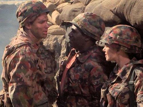 Sliders Season 5 Episode 3 - Strangers and Comrades