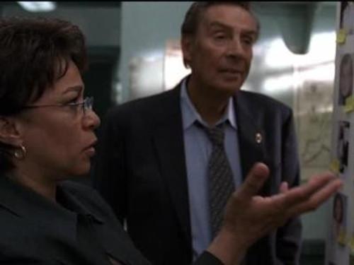 Law & Order Season 14 Episode 1 - Bodies