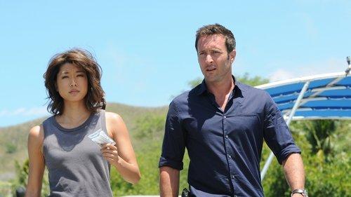 undefined Season 6 Episode 3 - Ua ʻoʻoloku ke anu i na mauna (The Chilling Storm Is on the Mountain)