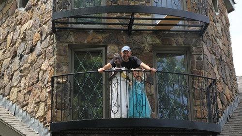 Fixer to Fabulous Season 1 Episode 10 - Dreary Home Gets Bright Update