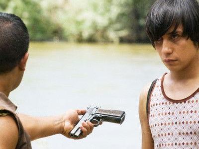 Crash Season 1 Episode 8 - Three Men and a Bebe