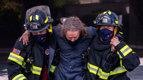 9-1-1 Season 4 Episode 4 - 9-1-1, What's Your Grievance?