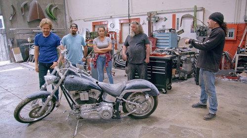 Car Masters: Rust to Riches Season 2 Episode 2 - Totaled Disaster