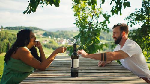 50,000 First Dates: A True Story Season 1 Episode 2 - Head Over Heels