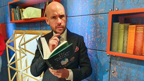 Between the Covers Season 1 Episode 6 - Episode 6