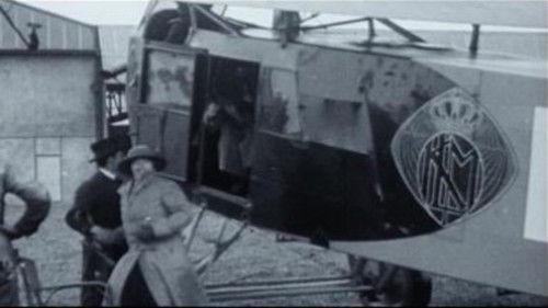 Holland's past Season 1 Episode 7 - ‘Corinthianland’ at war (1918 tot 1949)